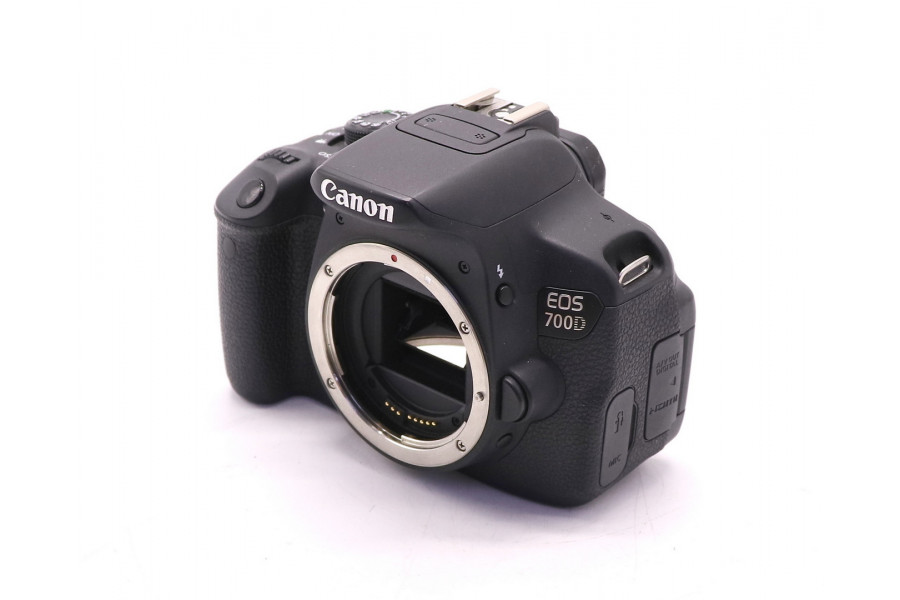 Canon EOS 700D body (пробег 7520 кадров)