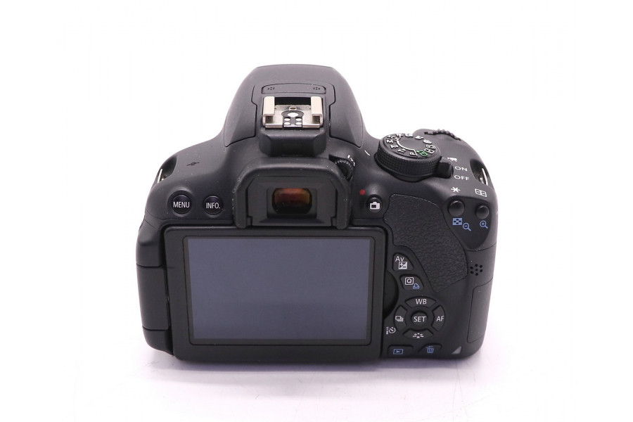 Canon EOS 700D body (пробег 7520 кадров)