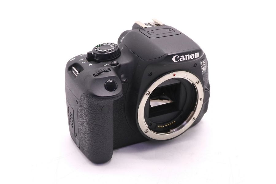 Canon EOS 700D body (пробег 7520 кадров)