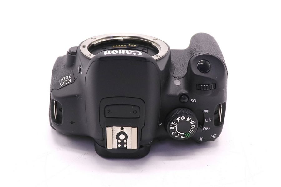 Canon EOS 700D body (пробег 7520 кадров)