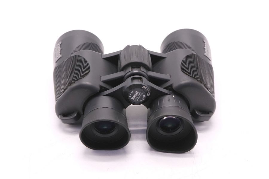 Бинокль Bushnell H2O Roof 8x42 (China, 2016г.)