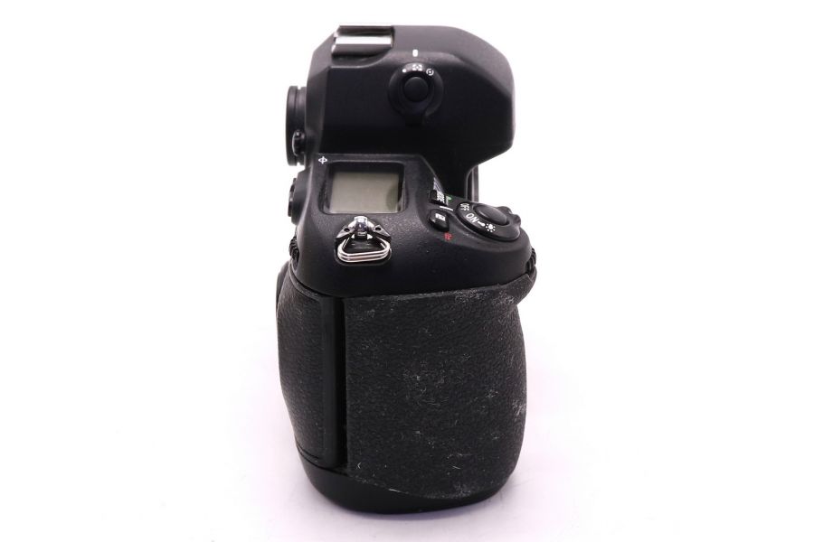 Малоформатная камера Nikon F100 body в упаковке 