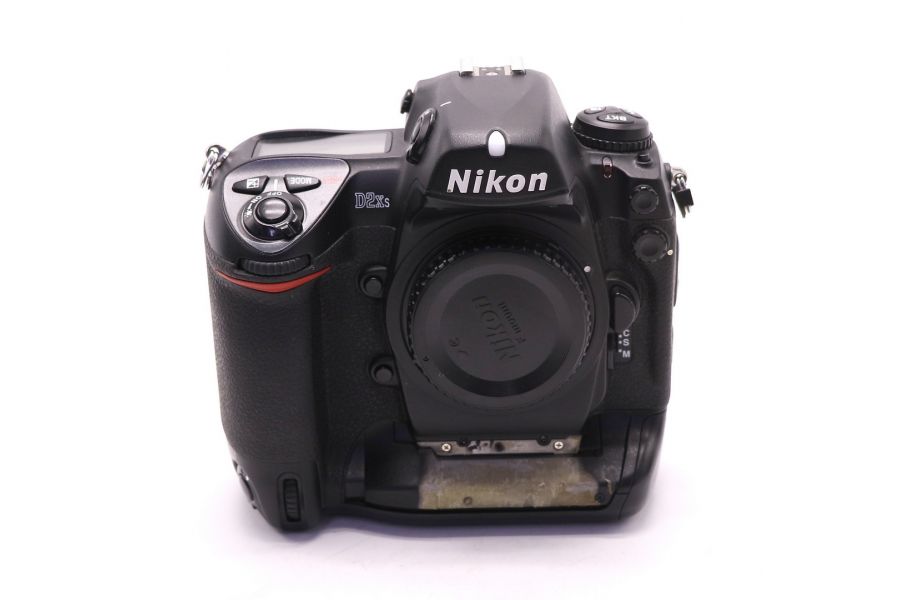 Nikon D2Xs body (пробег 27055 кадров)