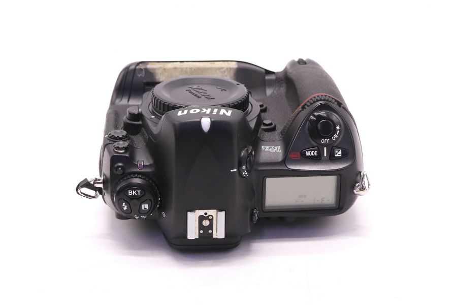 Nikon D2Xs body (пробег 27055 кадров)