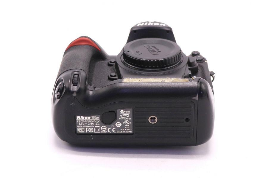 Nikon D2Xs body (пробег 27055 кадров)