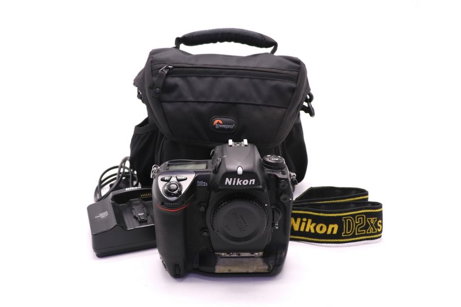 Nikon D2Xs body (пробег 27055 кадров)