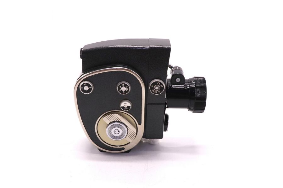 Кинокамера Кварц 3 в упаковке (СССР, 1963г.)