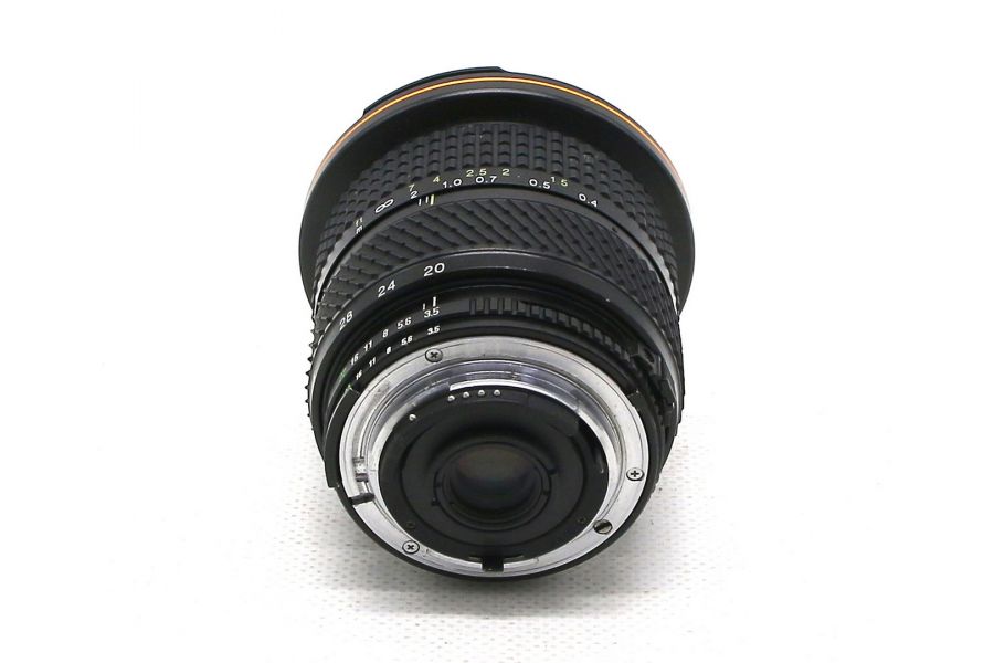 Tokina AF 20-35mm f/3.5-4.5 (AF-235 II) для Nikon F в упаковке