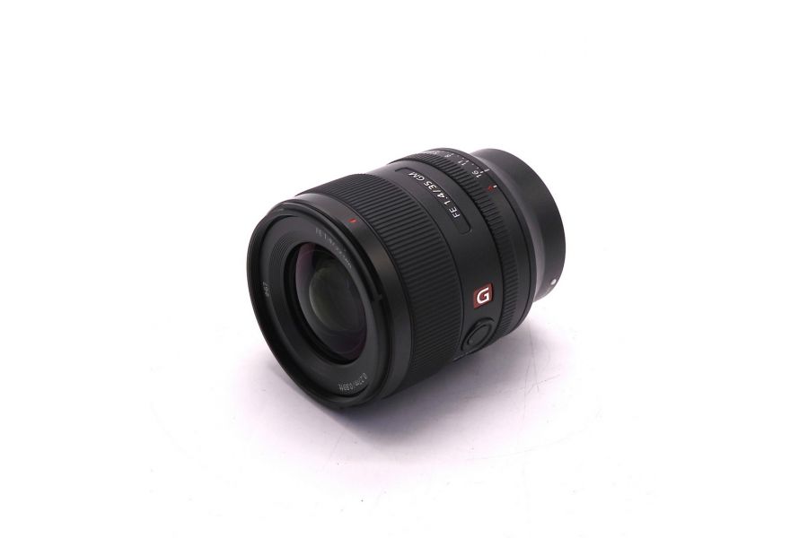 Объектив Sony FE 35mm f/1.4 GM (SEL35F14GM)