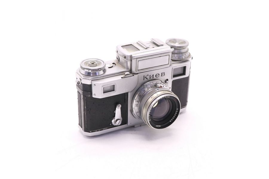 Советский ранний фотоаппарат Киев 3А (1954)