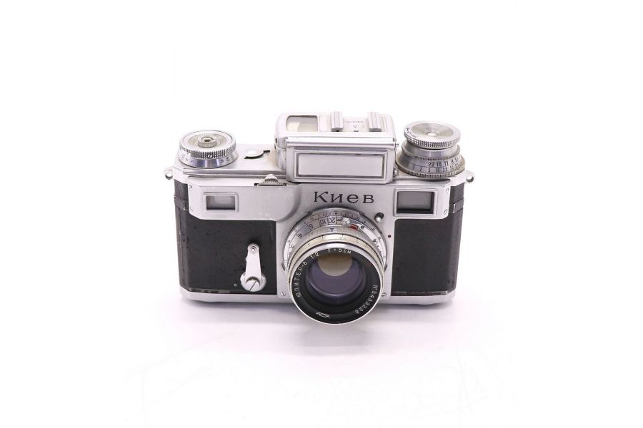 Советский ранний фотоаппарат Киев 3А (1954)