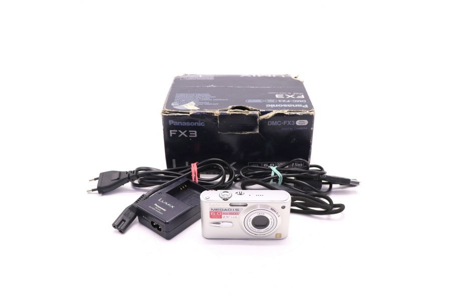 Компактный Panasonic Lumix DMC-FX3 в упаковке 