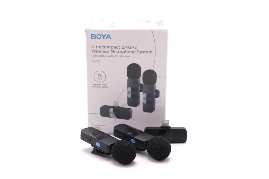Черный петличный микрофон Boya BY-V2 в упаковке
