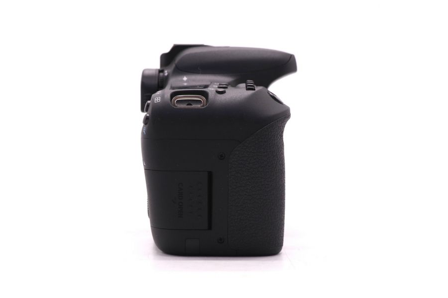 Фотокамера Canon EOS 77D body (пробег 3200 кадров)