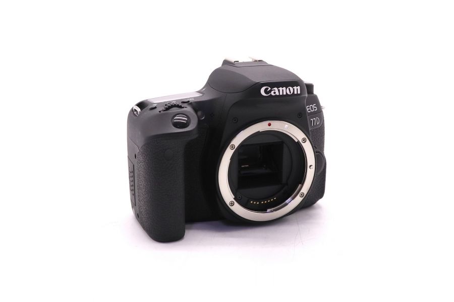 Фотокамера Canon EOS 77D body (пробег 3200 кадров)