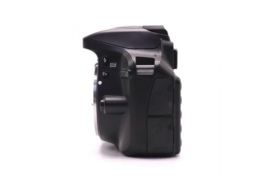 Камера Nikon D3300 body (пробег 8450 кадров)