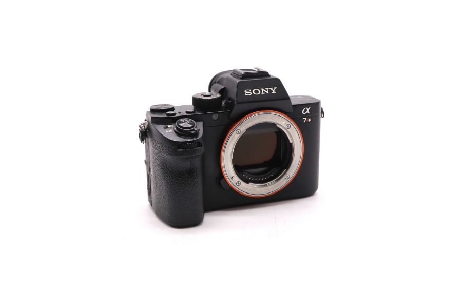 Sony A7RII ILCE-7RM2 body в упаковке  (пробег 65415 кадров)