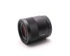 Объектив Sony Sonnar T* FE 55mm F1.8 ZA в упаковке
