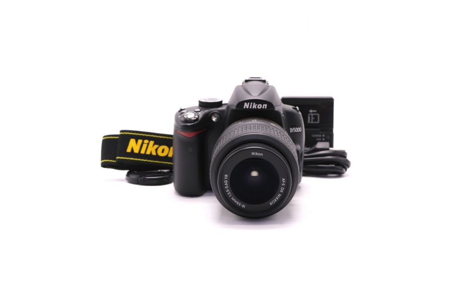 Фотоаппарат Nikon D5000 kit (пробег 12270 кадров)