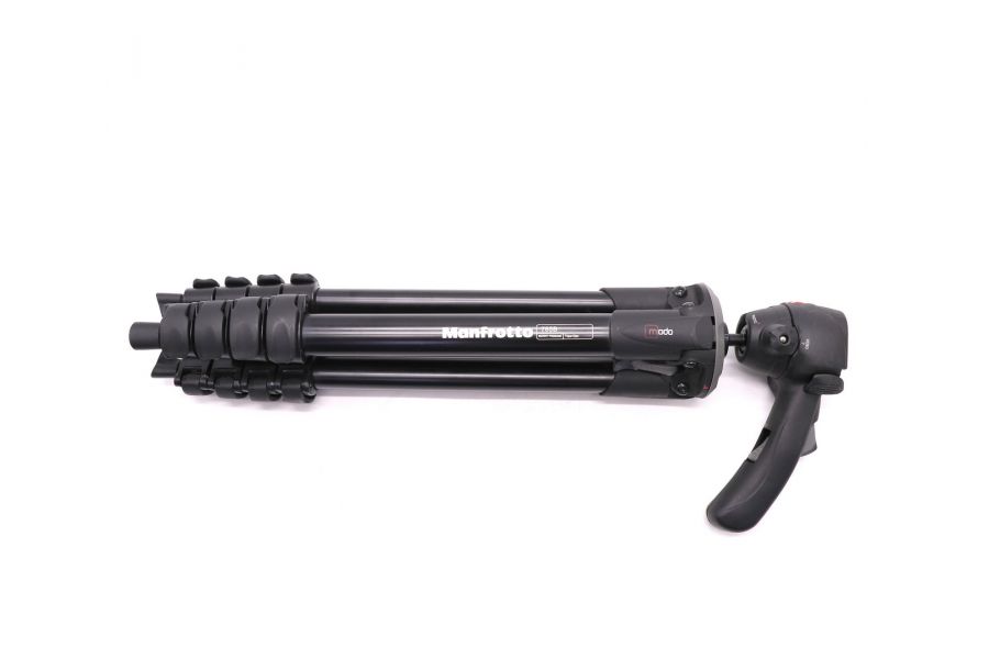 Алюминиевый штатив Manfrotto 785B в упаковке