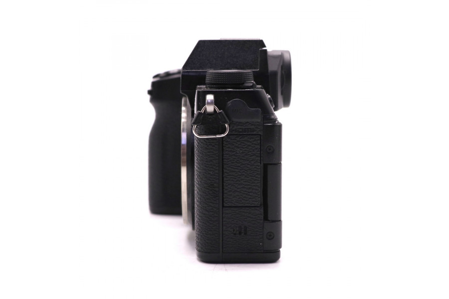 Fujifilm X-S10 body в упаковке (пробег 1365 кадров)