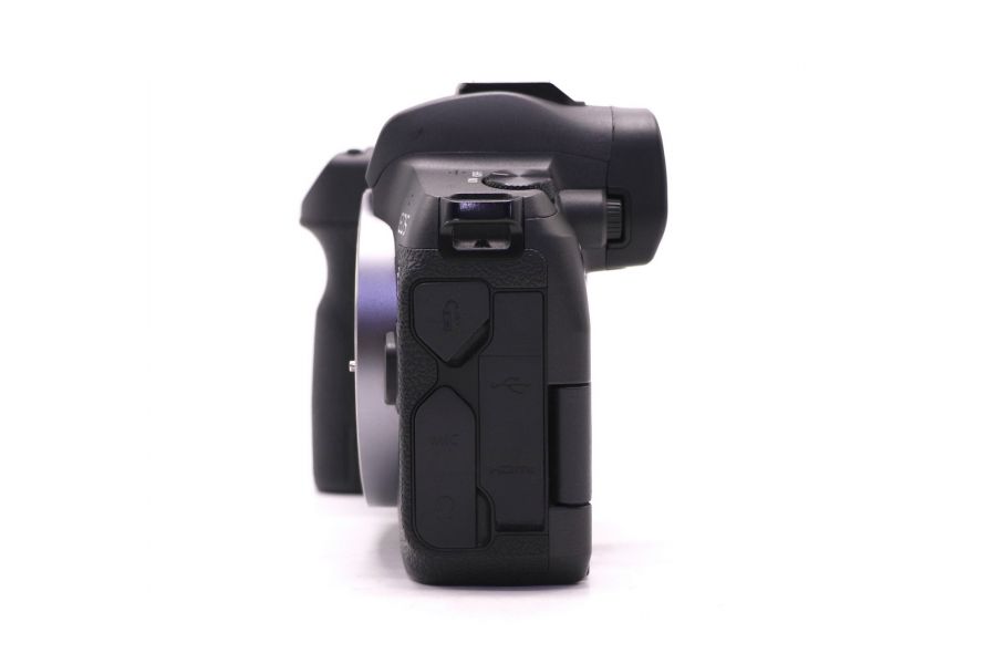 Фотокамера Canon EOS R body (пробег 177550 кадров)