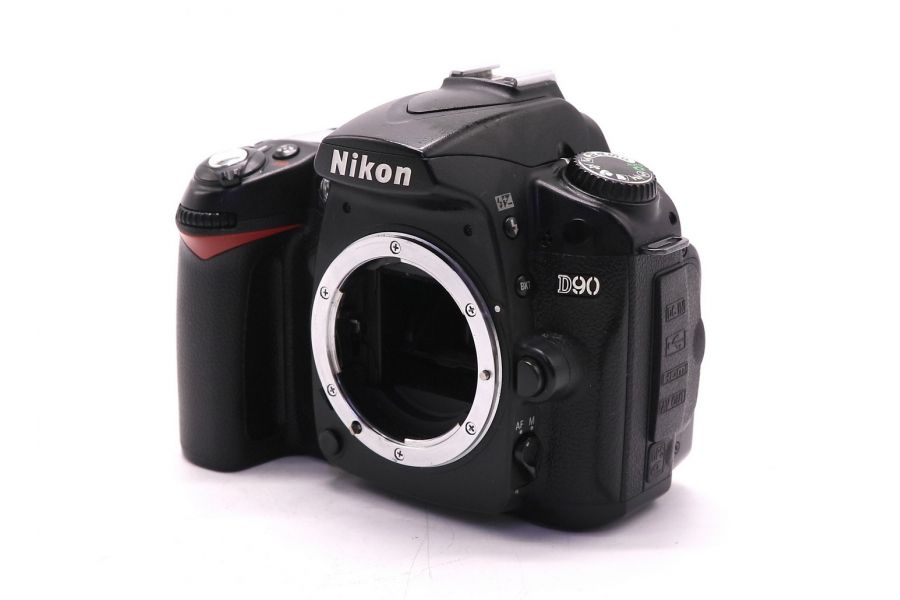 Nikon D90 body (пробег 94355 кадров)