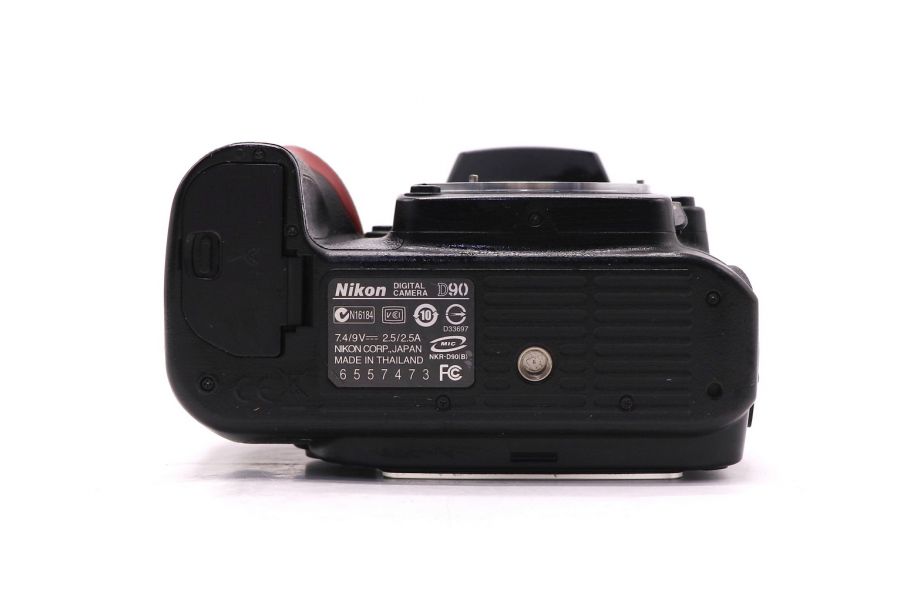 Nikon D90 body (пробег 94355 кадров)