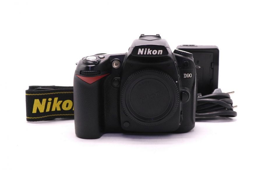 Nikon D90 body (пробег 94355 кадров)
