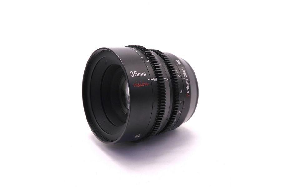 Объектив 7artisans 35mm T1.05 EOS-R в упаковке