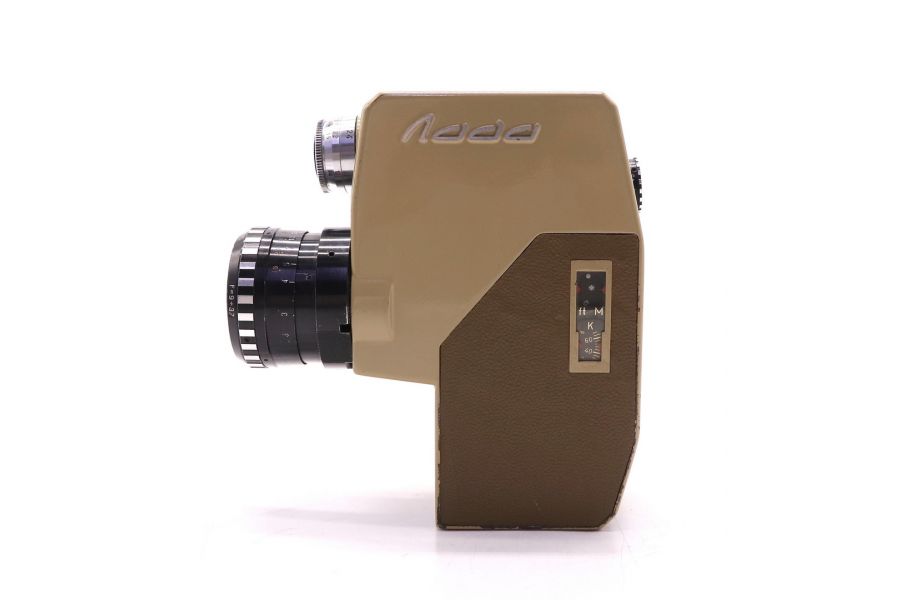 Кинокамера Лада бежевая (СССР, 1981)