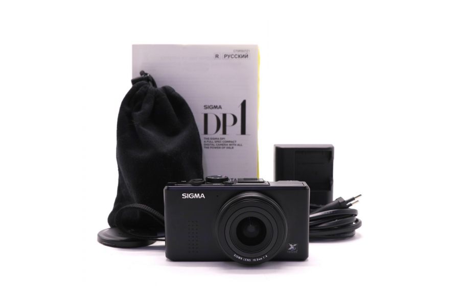 Компактная камера Sigma DP1 с объективом 28мм