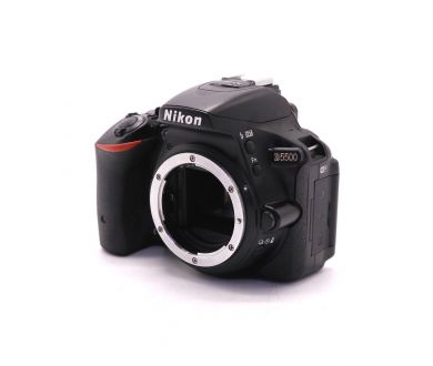 Nikon D5500 body (пробег 17075 кадров)