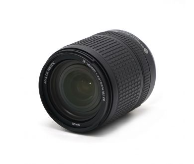 Объектив Nikon 18-140mm f/3.5-5.6G ED AF-S VR DX Zoom-Nikkor