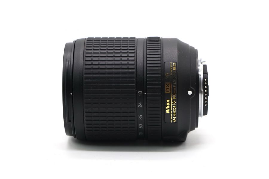 Объектив Nikon 18-140mm f/3.5-5.6G ED AF-S VR DX Zoom-Nikkor