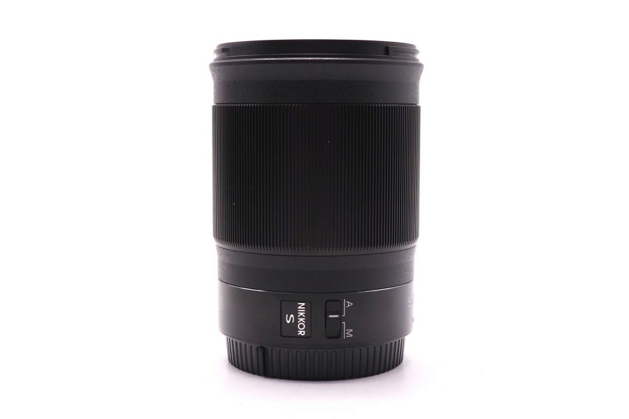 Объектив Nikon 85mm f/1.8S Nikkor Z в упаковке 