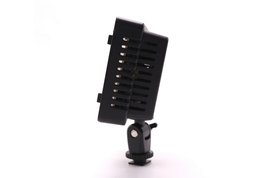 Осветитель Falcon Eyes LED-240CH (China, 2016)