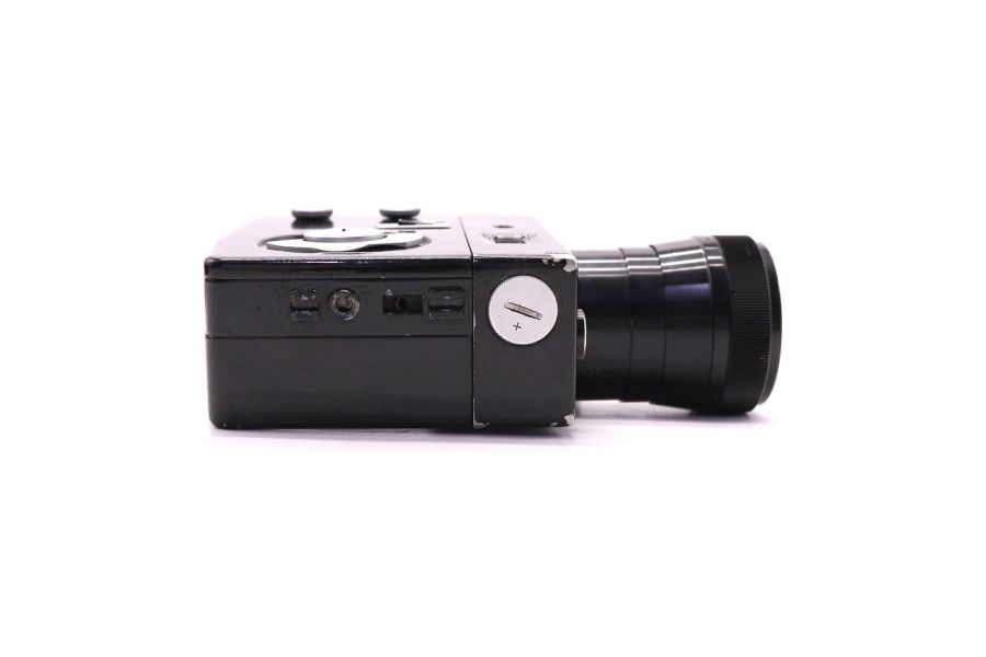 Кинокамера Ломо Лантан черная (СССР, 1973)