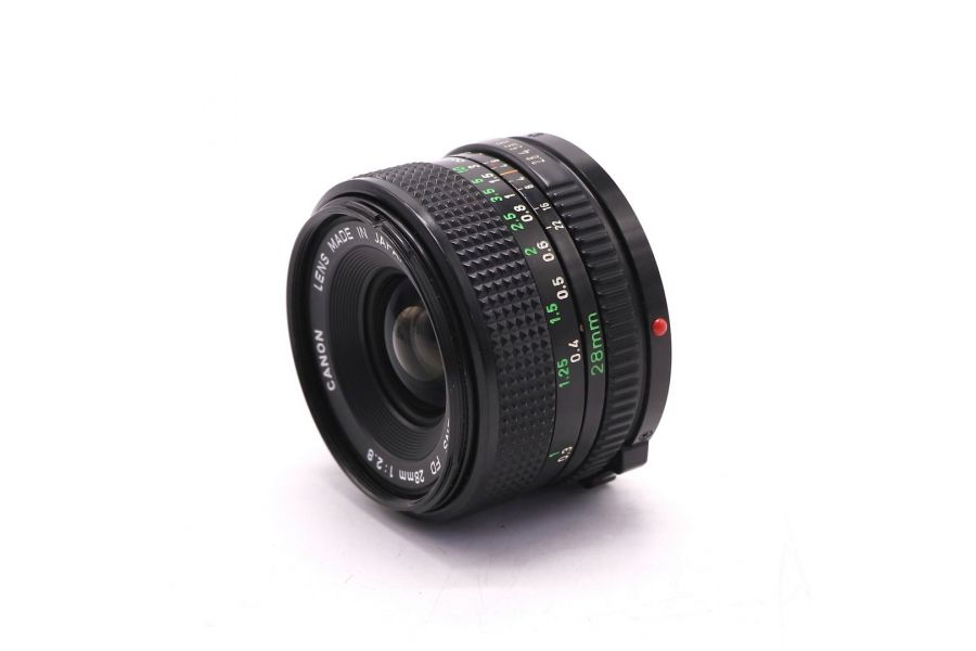 Canon FD 28mm f/2.8 компактный и лёгкий объектив