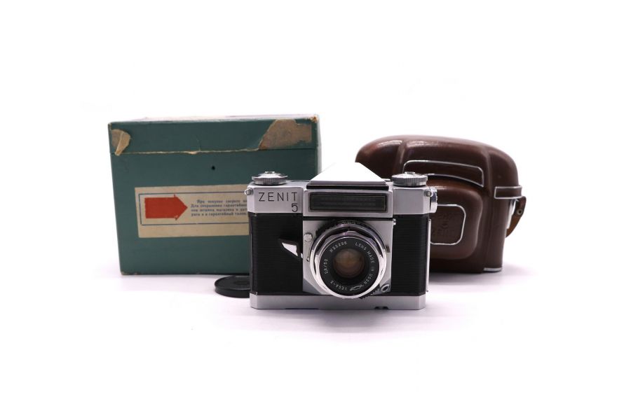 Редкость, малоформатная зеркальная камера Зенит-5