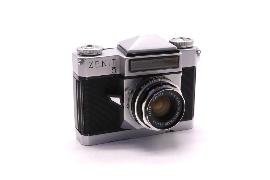 Редкость, малоформатная зеркальная камера Зенит-5