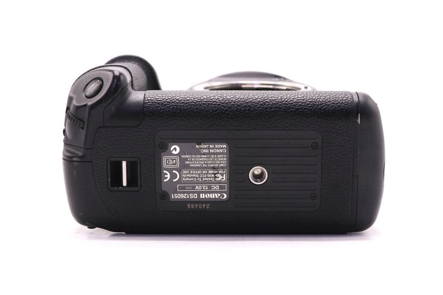 Canon EOS 1D Mark II body (пробег 56150 кадров)