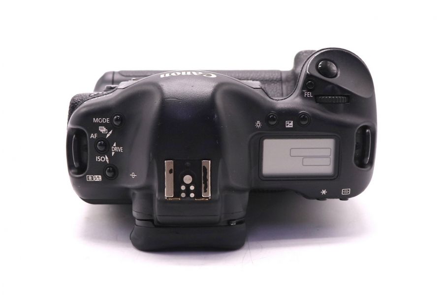 Canon EOS 1D Mark II body (пробег 56150 кадров)
