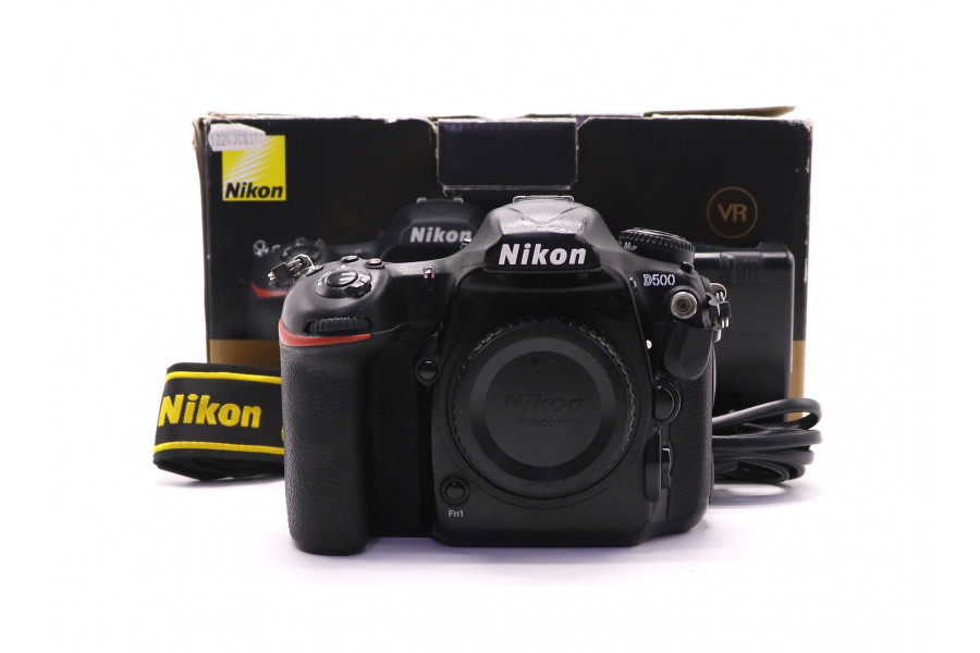 Nikon D500 body в упаковке (пробег 535360 кадров)