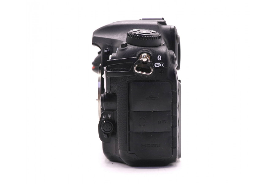 Nikon D500 body в упаковке (пробег 535360 кадров)