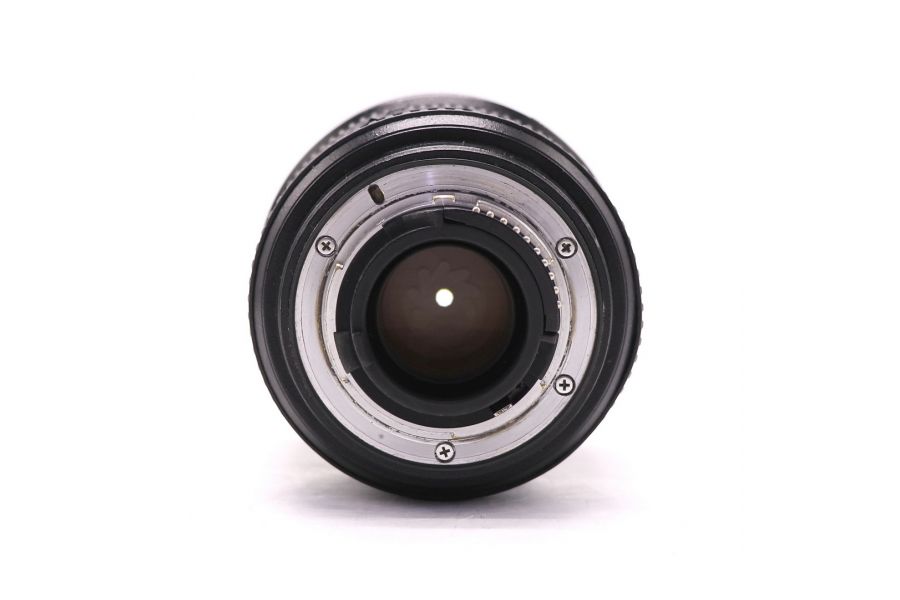 Зум-объектив Nikon 17-55mm f/2.8G ED-IF AF-S DX