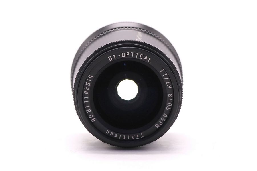 TTartisan 17mm f/1.4 for Canon EF-M в упаковке