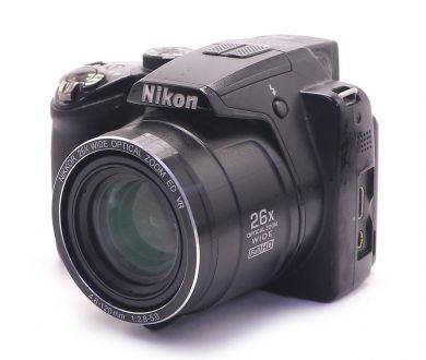 Компактная цифровая фотокамера Nikon Coolpix P100