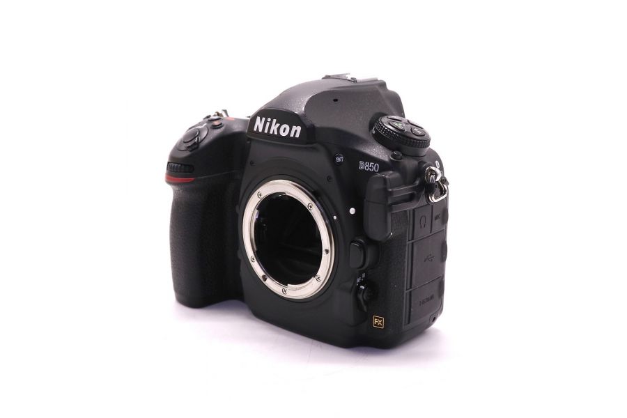 Nikon D850 body в упаковке (пробег 577645 кадров)