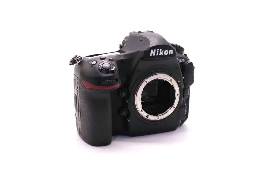 Nikon D850 body в упаковке (пробег 577645 кадров)